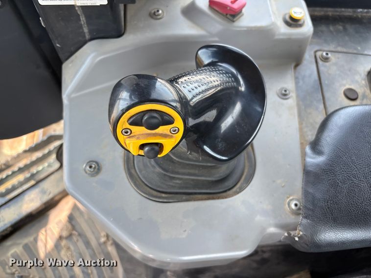 image for item YA2200 2022 Komatsu D71PXI-24 dozer