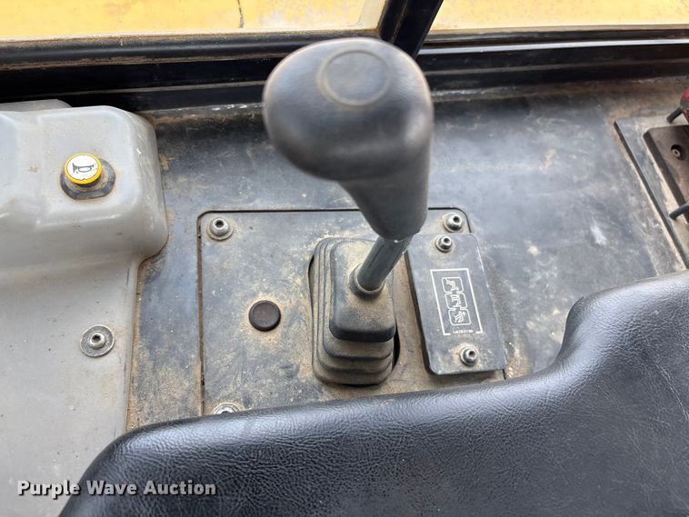 image for item YA2200 2022 Komatsu D71PXI-24 dozer