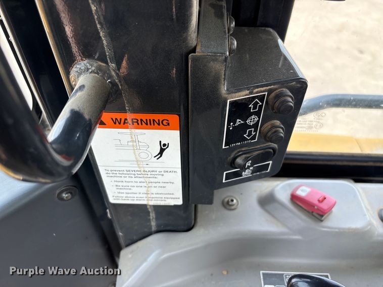 image for item YA2200 2022 Komatsu D71PXI-24 dozer