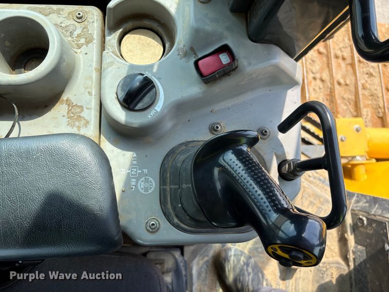 image for item YA2200 2022 Komatsu D71PXI-24 dozer