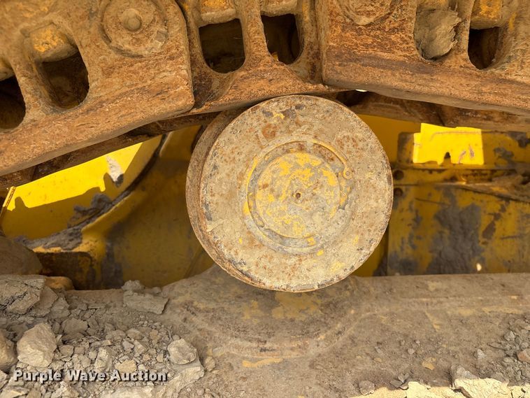 image for item YA2200 2022 Komatsu D71PXI-24 dozer