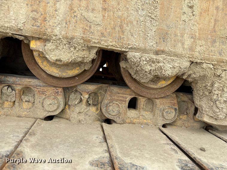 image for item YA2200 2022 Komatsu D71PXI-24 dozer