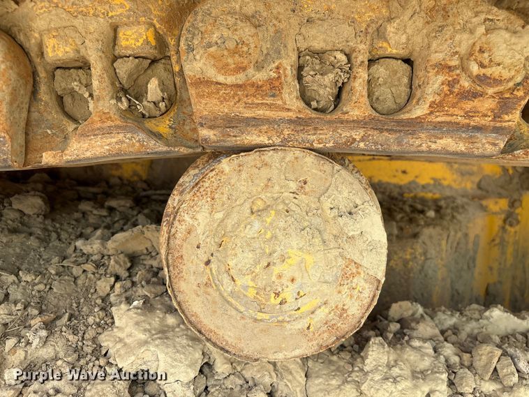 image for item YA2200 2022 Komatsu D71PXI-24 dozer