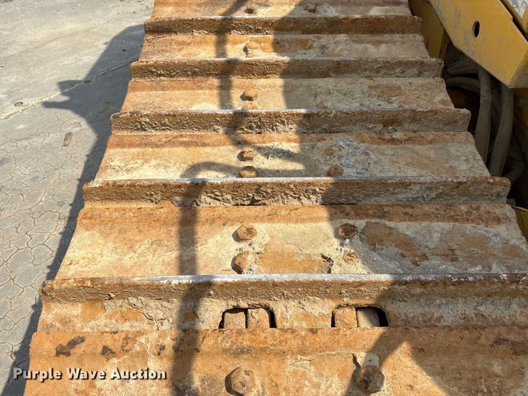 image for item YA2200 2022 Komatsu D71PXI-24 dozer