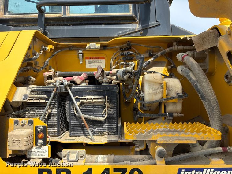 image for item YA2201 2022 Komatsu D71PXI-24 dozer