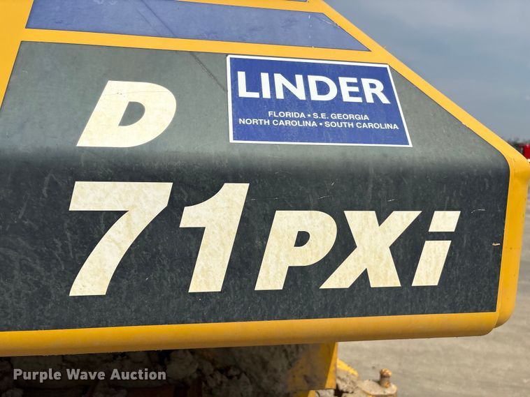 image for item YA2201 2022 Komatsu D71PXI-24 dozer