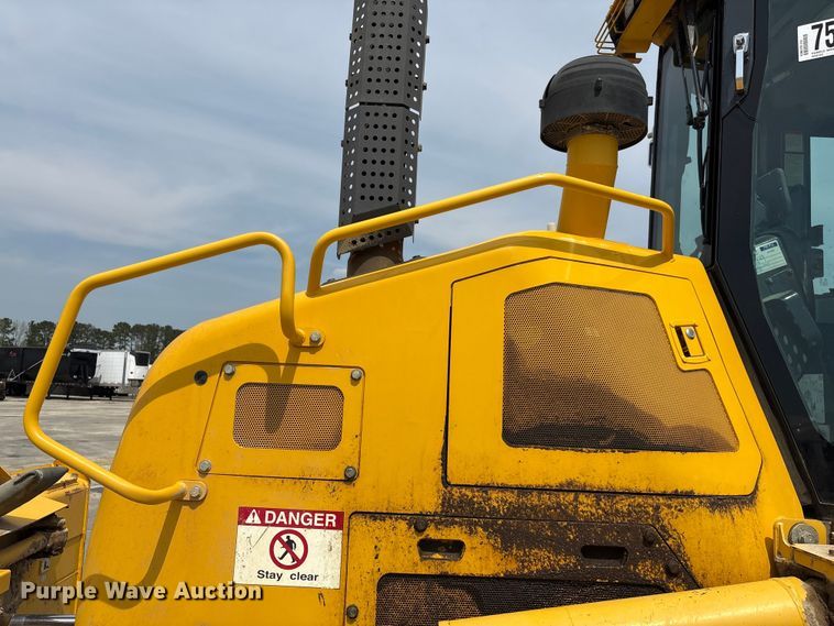 image for item YA2201 2022 Komatsu D71PXI-24 dozer