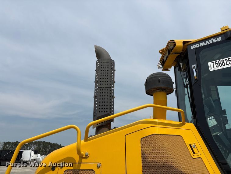 image for item YA2201 2022 Komatsu D71PXI-24 dozer