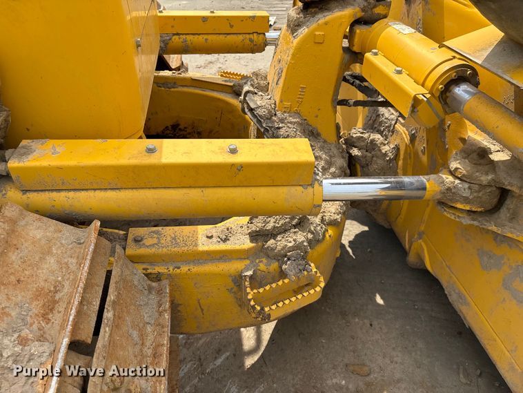 image for item YA2201 2022 Komatsu D71PXI-24 dozer