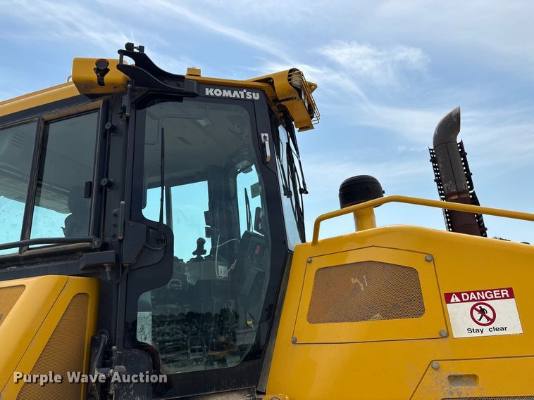 image for item YA2201 2022 Komatsu D71PXI-24 dozer