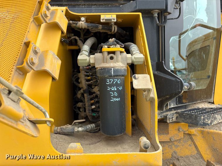 image for item YA2201 2022 Komatsu D71PXI-24 dozer