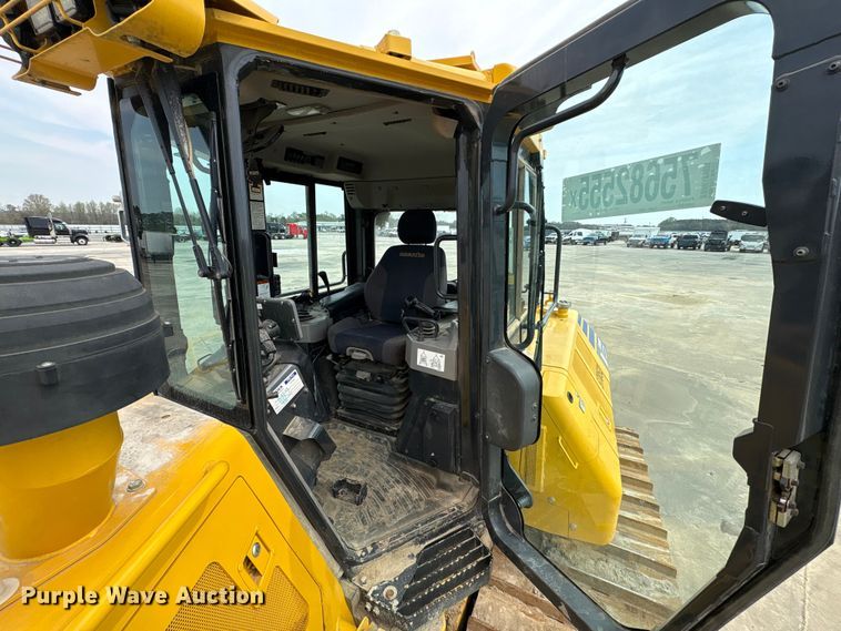 image for item YA2201 2022 Komatsu D71PXI-24 dozer