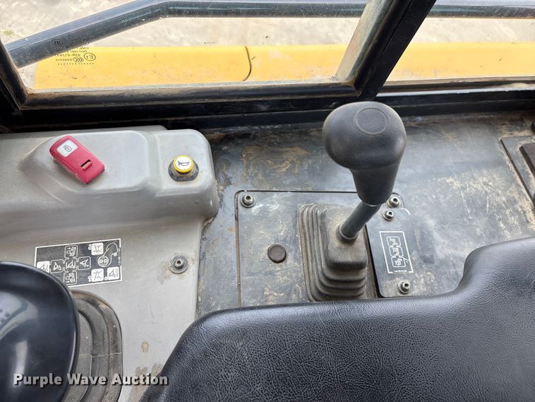 image for item YA2201 2022 Komatsu D71PXI-24 dozer