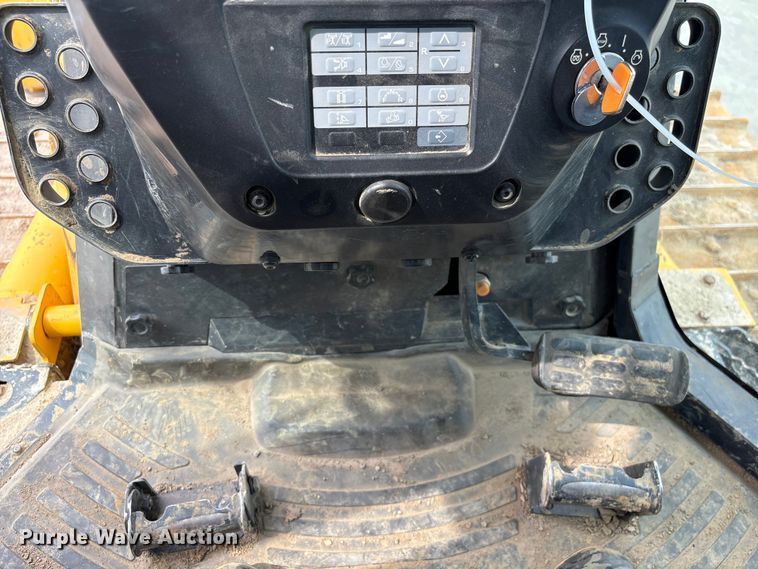 image for item YA2201 2022 Komatsu D71PXI-24 dozer