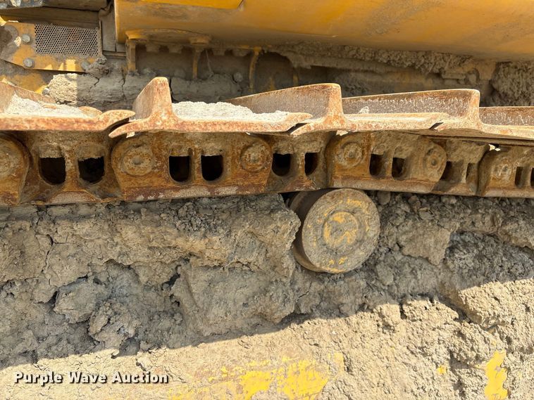 image for item YA2201 2022 Komatsu D71PXI-24 dozer