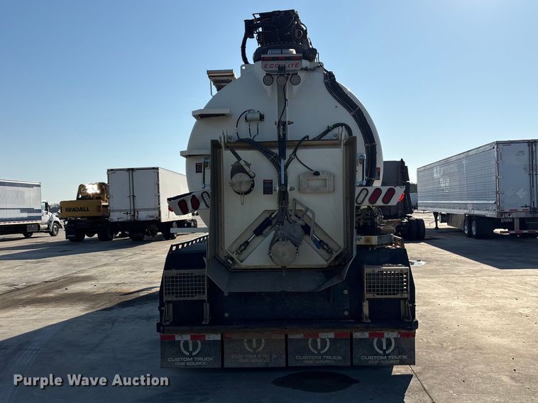 image for item YA2228 2025 Peterbilt 567  hydrovac truck