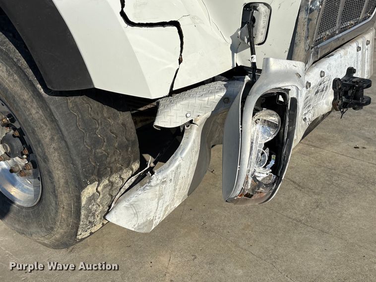 image for item YA2228 2025 Peterbilt 567  hydrovac truck