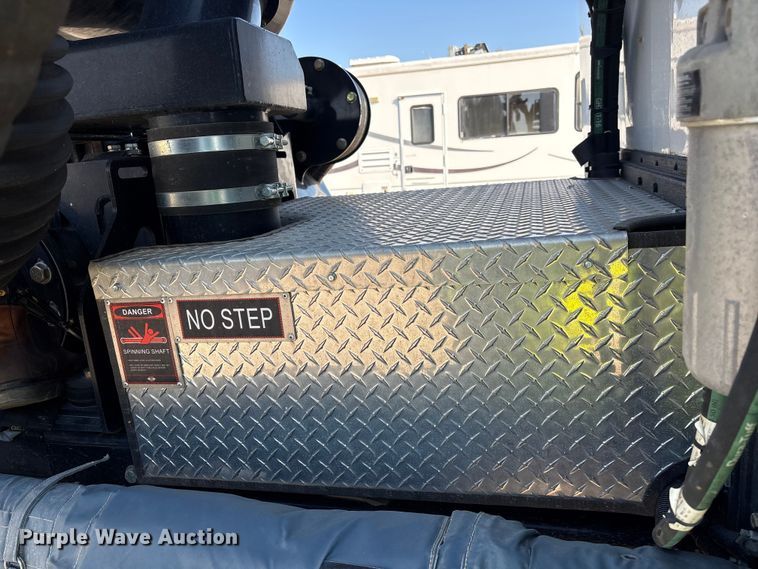 image for item YA2228 2025 Peterbilt 567  hydrovac truck