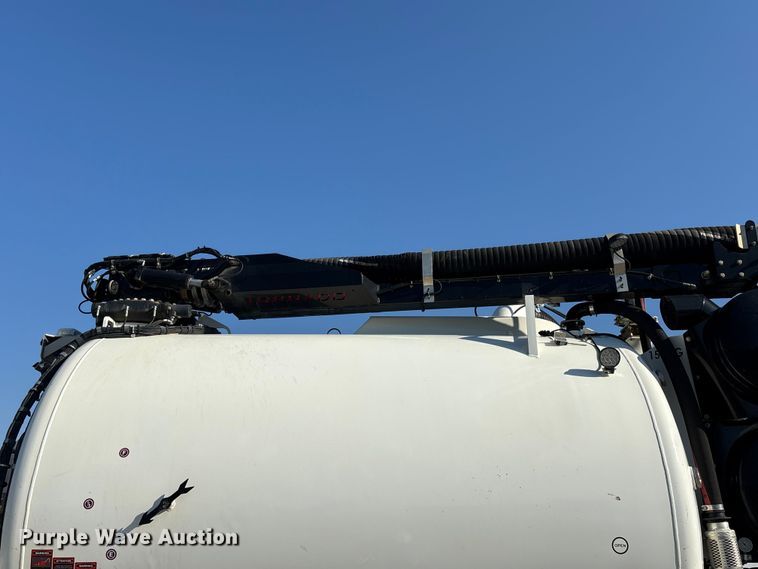 image for item YA2228 2025 Peterbilt 567  hydrovac truck