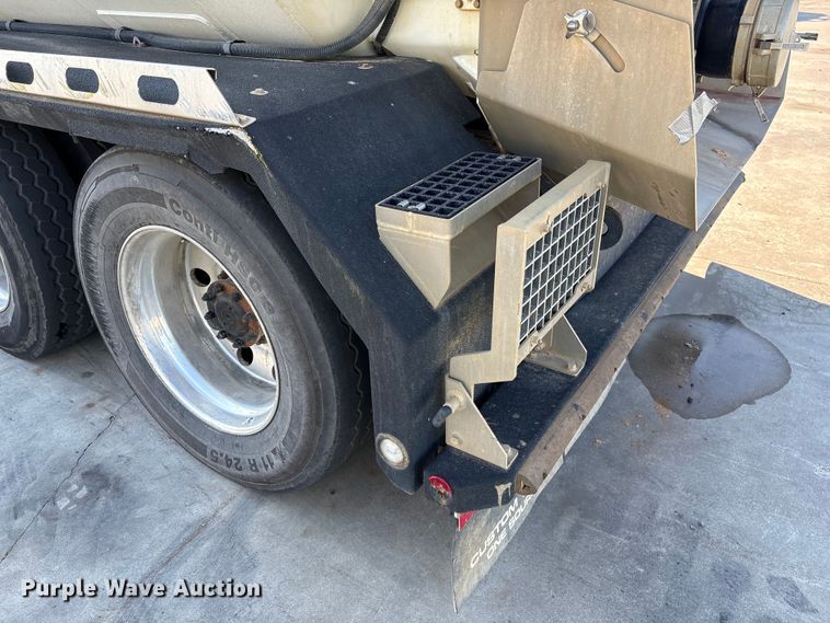 image for item YA2228 2025 Peterbilt 567  hydrovac truck