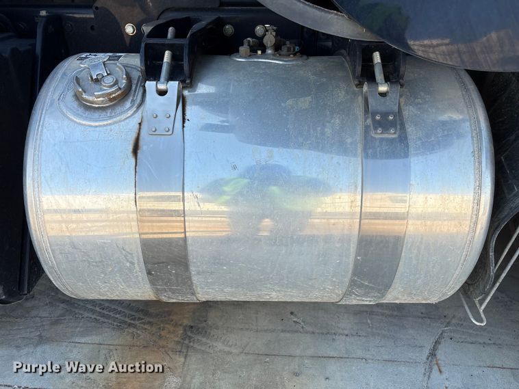 image for item YA2228 2025 Peterbilt 567  hydrovac truck