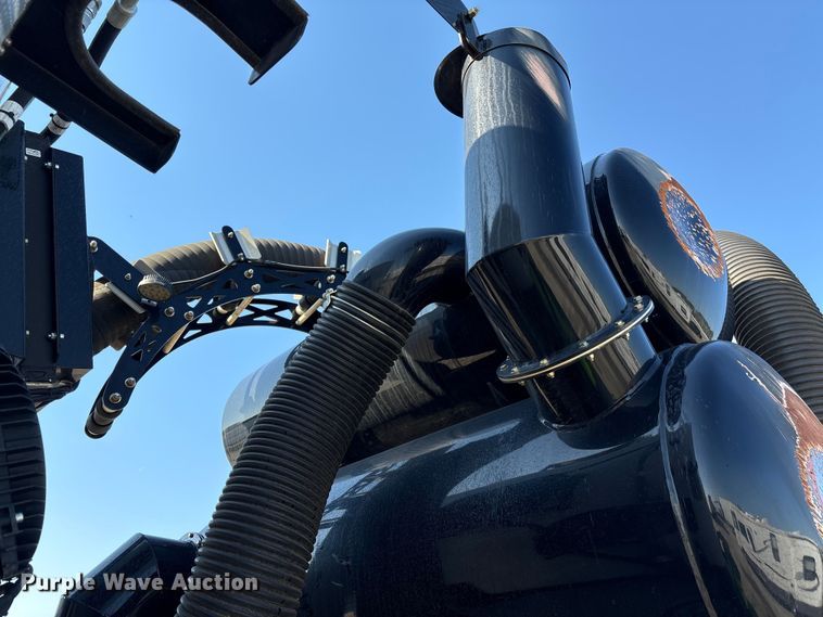 image for item YA2228 2025 Peterbilt 567  hydrovac truck