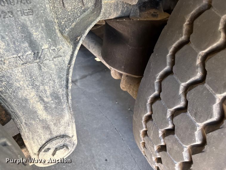 image for item YA2228 2025 Peterbilt 567  hydrovac truck