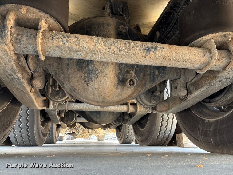 image for item YA2228 2025 Peterbilt 567  hydrovac truck