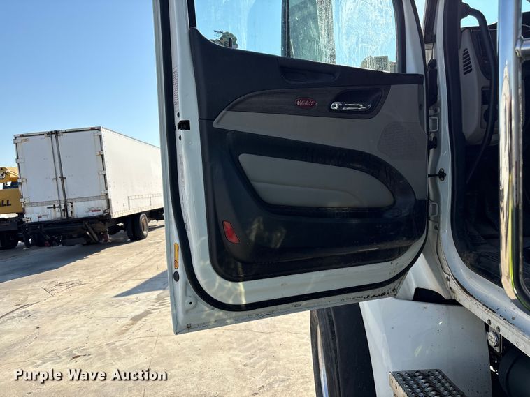 image for item YA2228 2025 Peterbilt 567  hydrovac truck