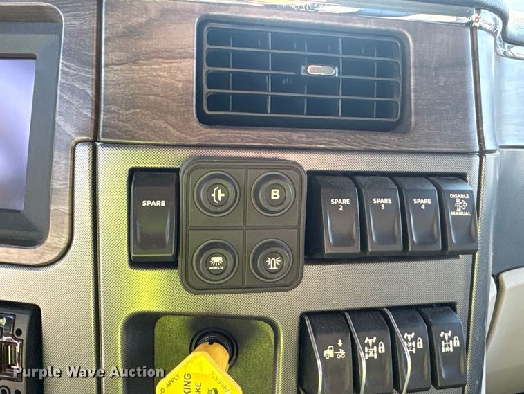 image for item YA2228 2025 Peterbilt 567  hydrovac truck