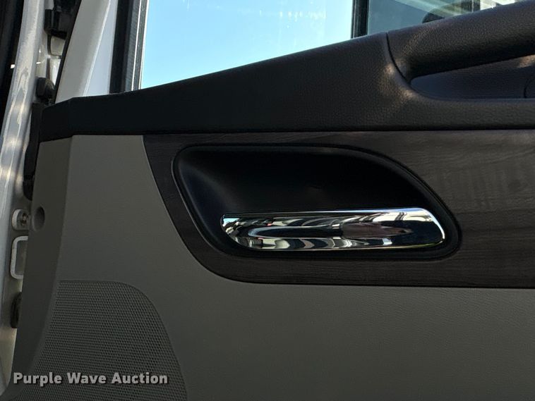 image for item YA2228 2025 Peterbilt 567  hydrovac truck