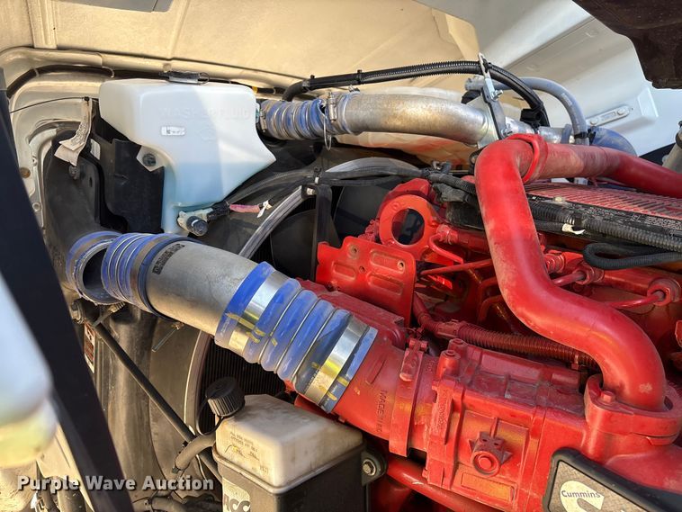 image for item YA2228 2025 Peterbilt 567  hydrovac truck