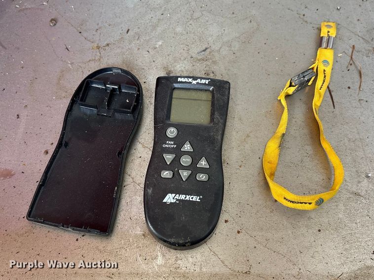 image for item YA2228 2025 Peterbilt 567  hydrovac truck