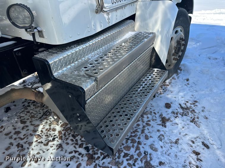 image for item YA2742 2019 Kenworth T370 propane delivery truck