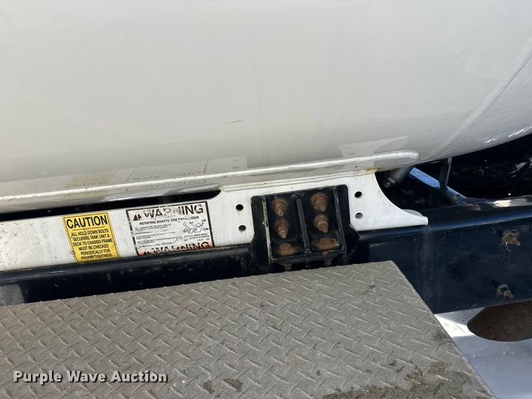 image for item YA2742 2019 Kenworth T370 propane delivery truck