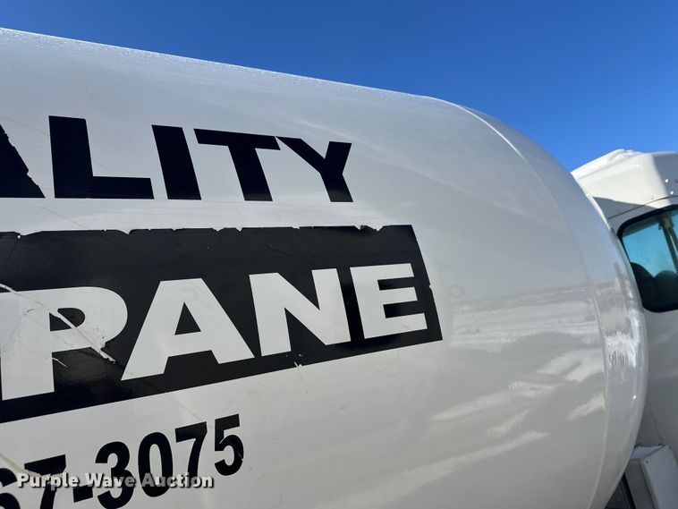 image for item YA2742 2019 Kenworth T370 propane delivery truck