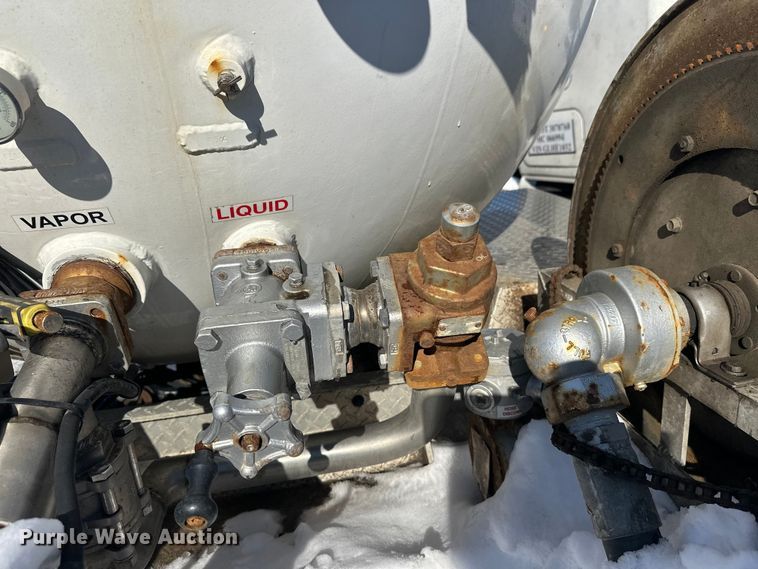 image for item YA2742 2019 Kenworth T370 propane delivery truck