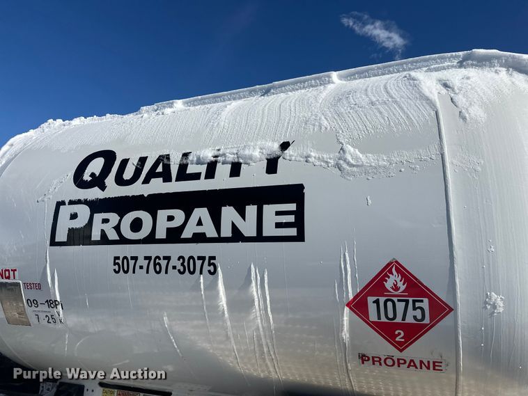 image for item YA2742 2019 Kenworth T370 propane delivery truck