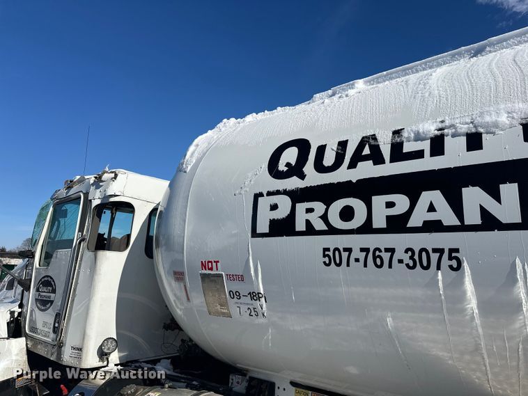 image for item YA2742 2019 Kenworth T370 propane delivery truck