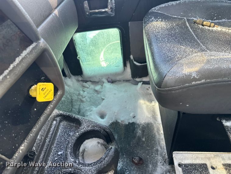 image for item YA2742 2019 Kenworth T370 propane delivery truck