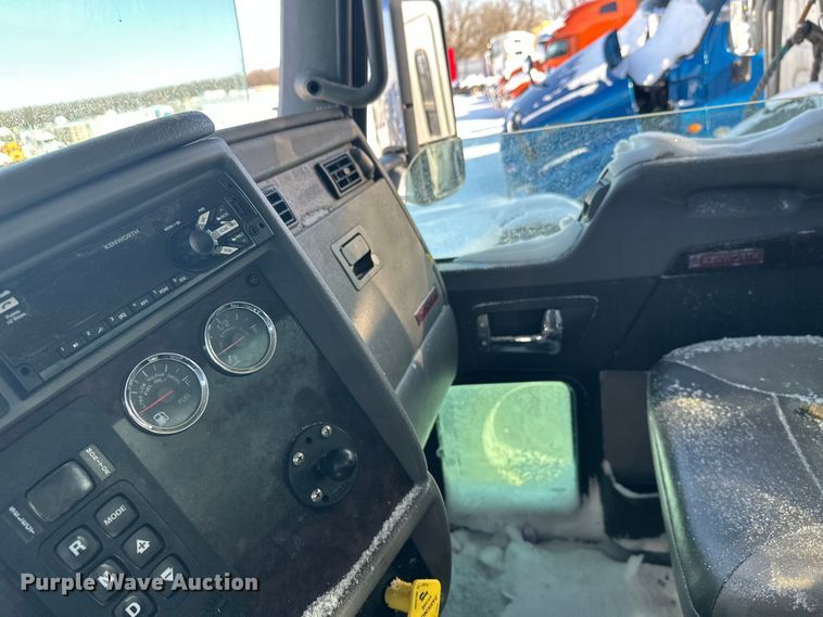 image for item YA2742 2019 Kenworth T370 propane delivery truck