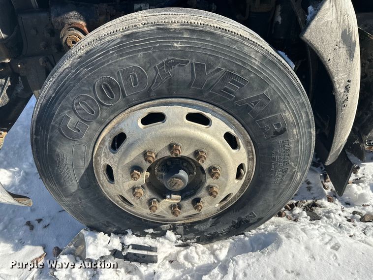 image for item YA2742 2019 Kenworth T370 propane delivery truck