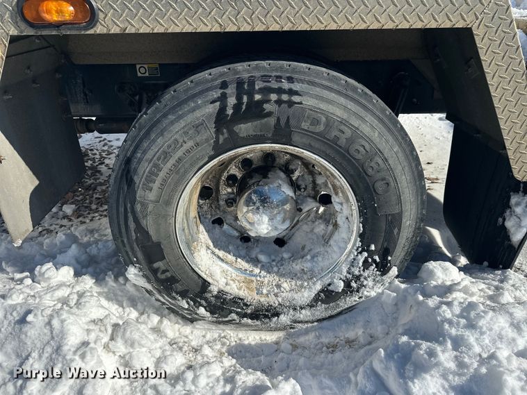 image for item YA2742 2019 Kenworth T370 propane delivery truck