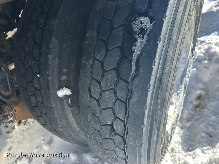 image for item YA2742 2019 Kenworth T370 propane delivery truck