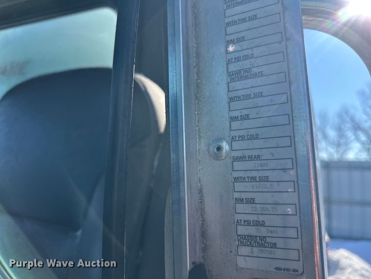 image for item YA2742 2019 Kenworth T370 propane delivery truck