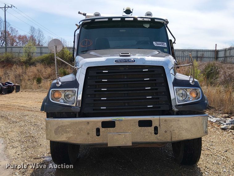 image for item YA2767 2016 Freightliner 114SD dump truck