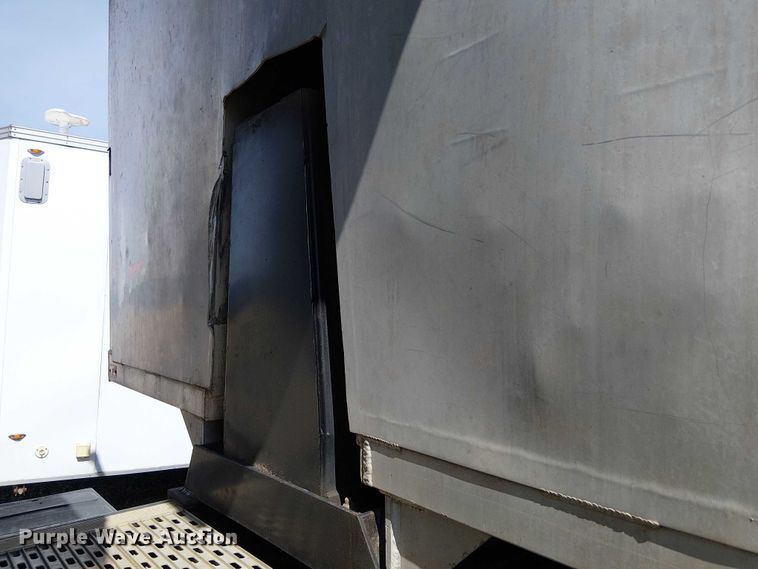 image for item YA2767 2016 Freightliner 114SD dump truck