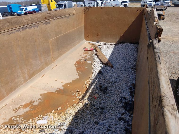 image for item YA2767 2016 Freightliner 114SD dump truck