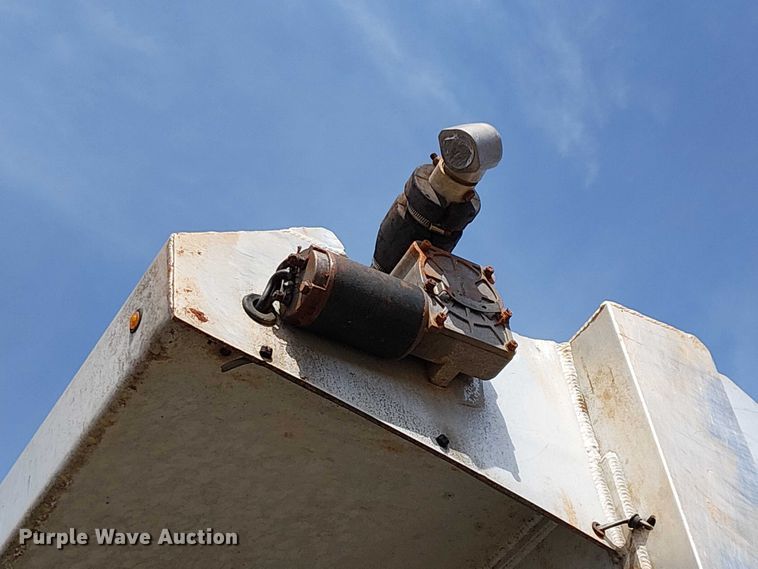 image for item YA2767 2016 Freightliner 114SD dump truck