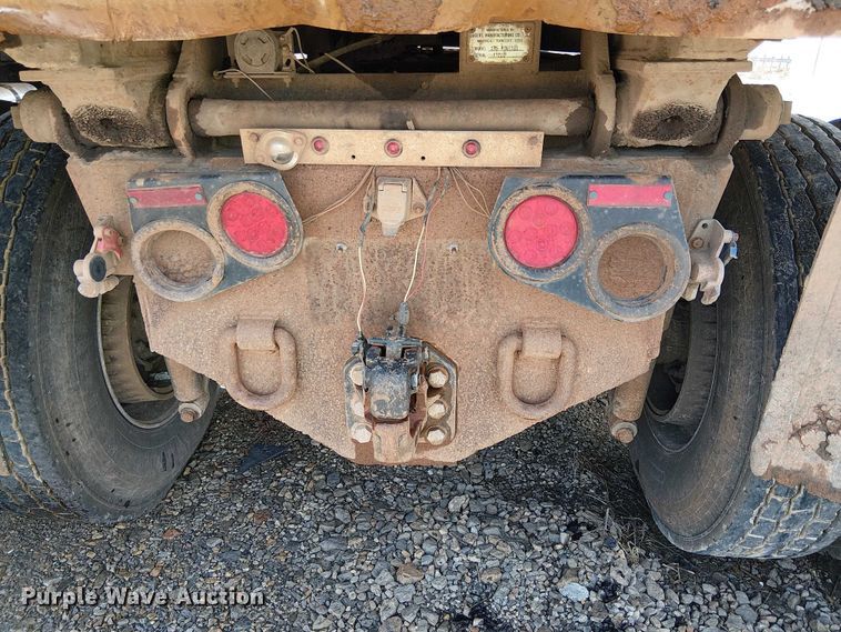 image for item YA2767 2016 Freightliner 114SD dump truck